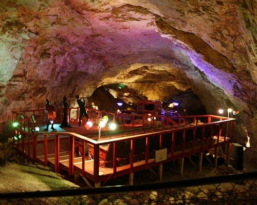 Caves in Arizona