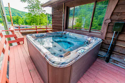 Top 20 Cabins with Hot Tubs in Pennsylvania