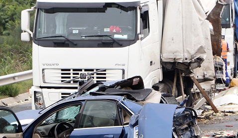 Know how truck accidents differ from car accidents